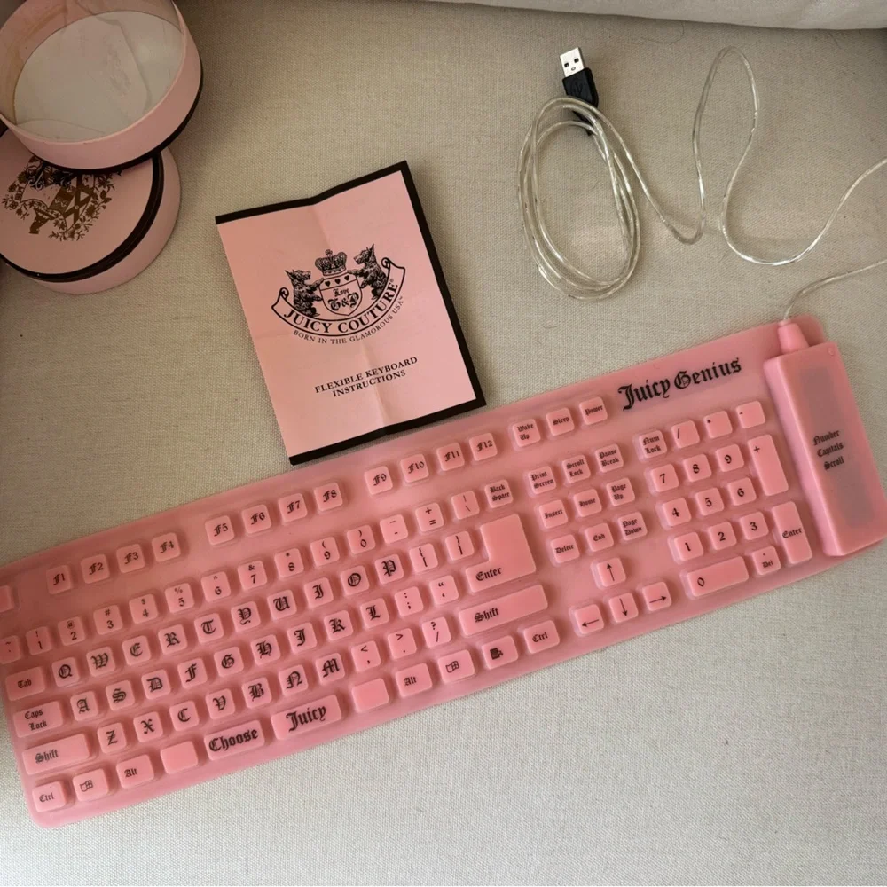 Juicy Couture - Y2K vintage authentic - royal flexi key pad - pink - USB